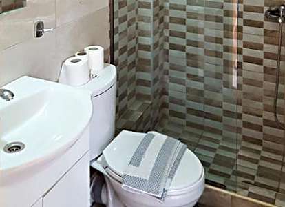 Toaleta a sprch��