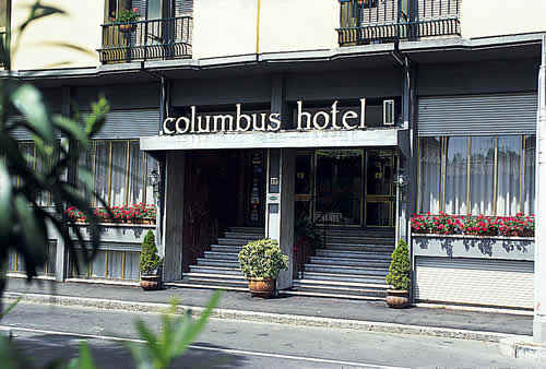 Columbus****